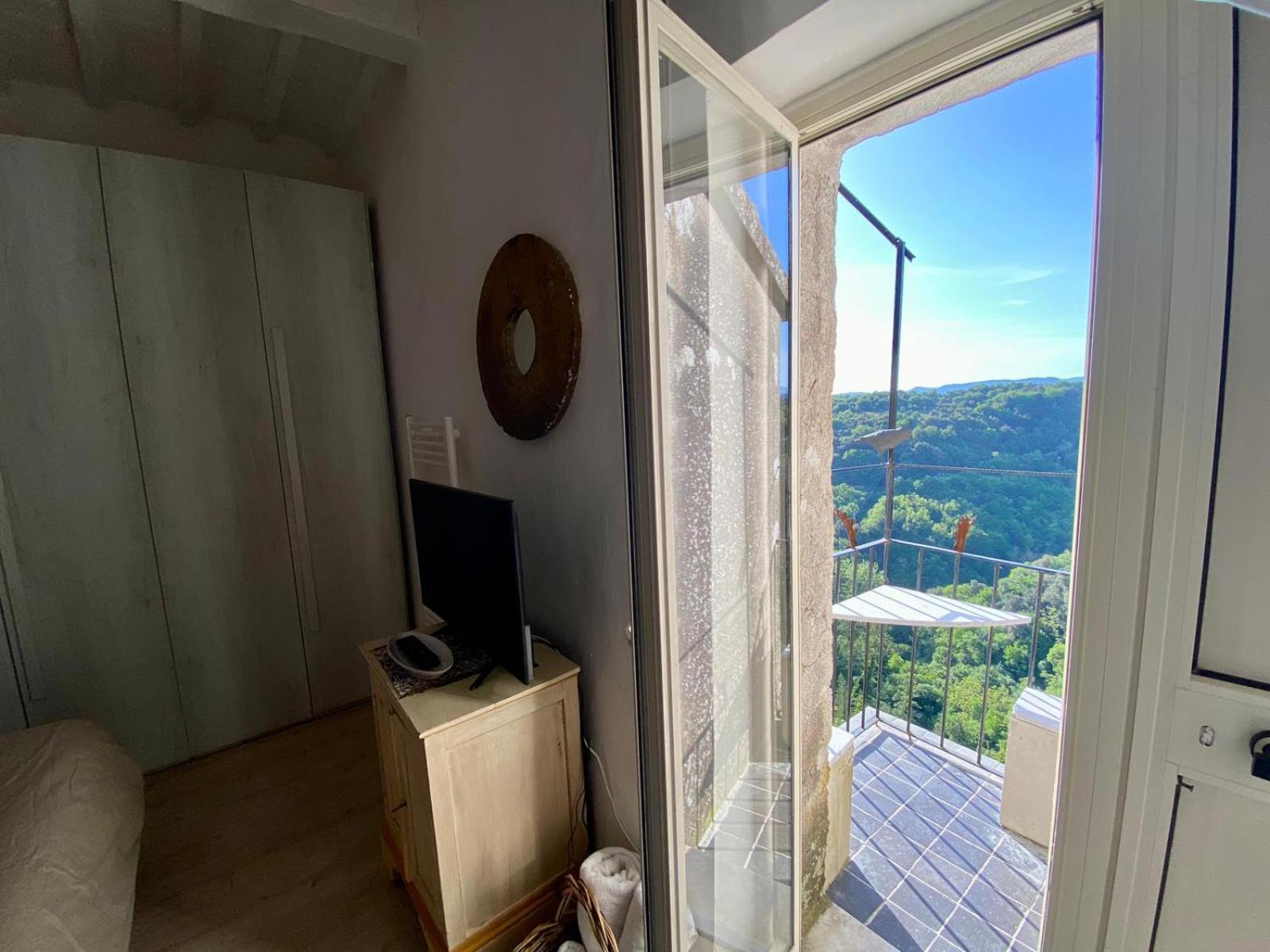 Апартаменти La Sorpresa Sul Bastione With Panoramic Balcony Пітільяно Екстер'єр фото